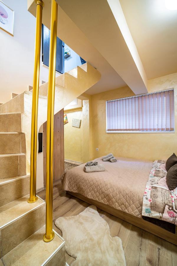 Abstract Apartment Варна Екстериор снимка