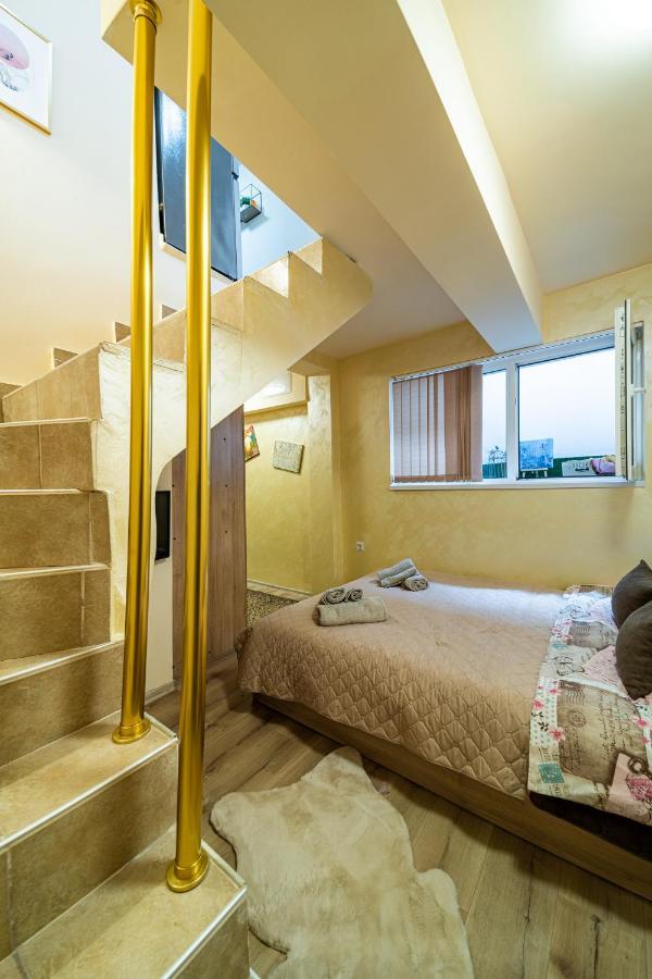 Abstract Apartment Варна Екстериор снимка